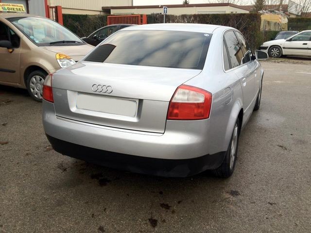 A4 (B6) - 4 portes 2000-2004